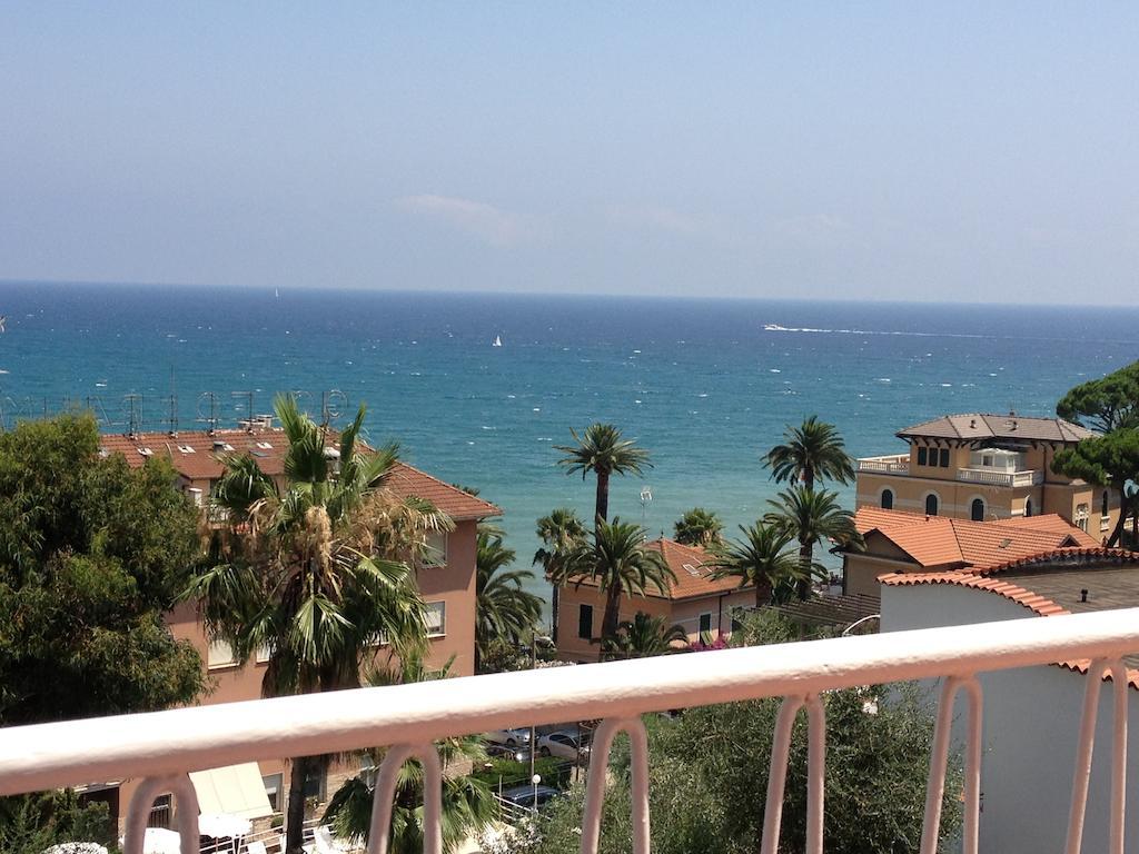 Hotel Nettuno 디아노마리나 외부 사진